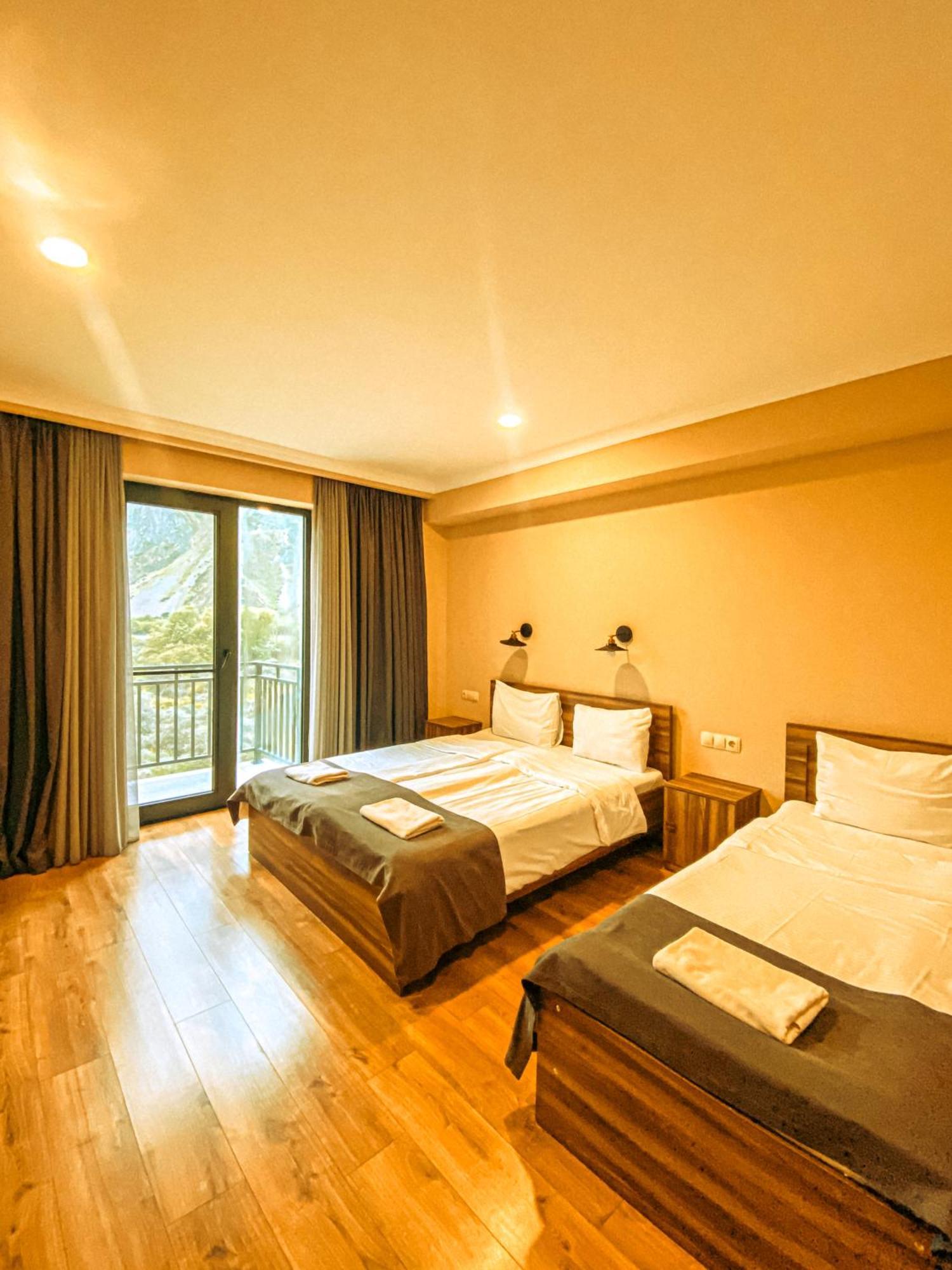 Hotel Gold Kazbegi Ngoại thất bức ảnh