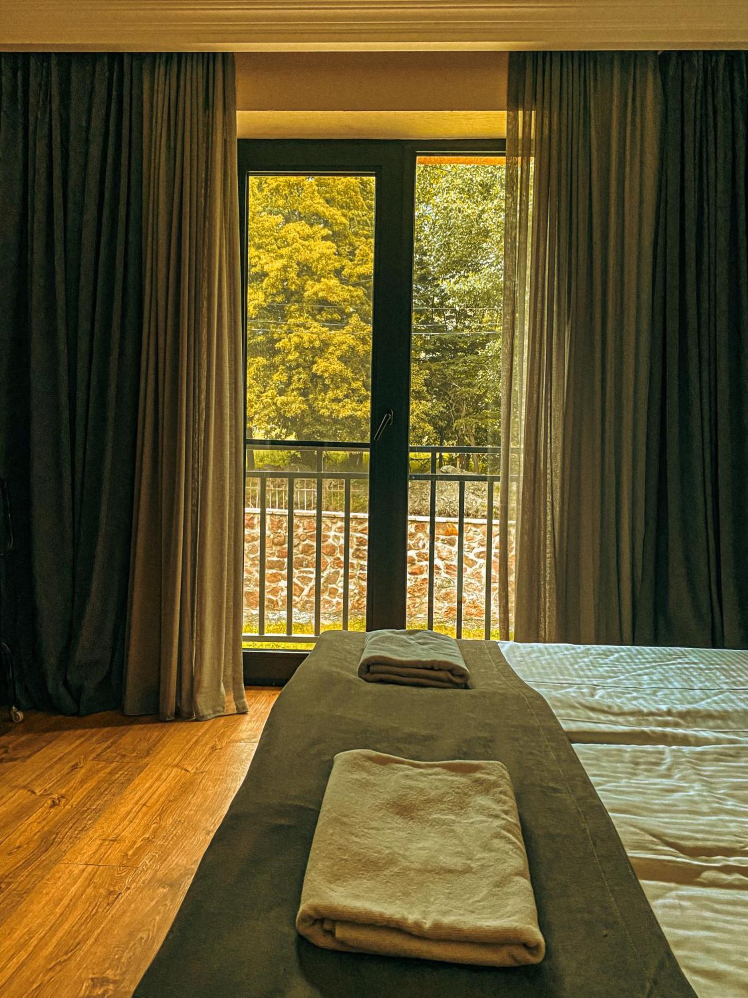 Hotel Gold Kazbegi Ngoại thất bức ảnh